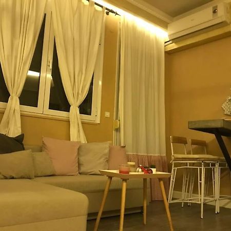 Cosy Apartment In City Centre อิโออันนินา ภายนอก รูปภาพ